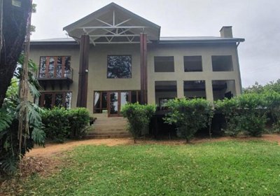 Villa Rostrata on Lake