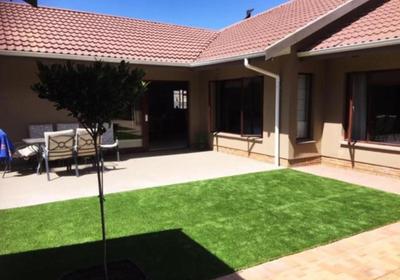 21 Klein Karoo Street