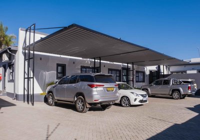 The Lofts Prestige Suites, Academia