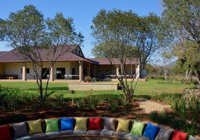 Esther's Country Lodge