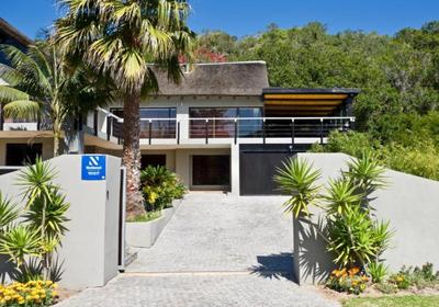 Normarie's Guesthouse Wilderness 2 Rack