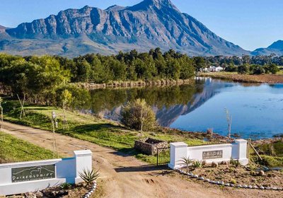 Duikersdrift Winelands Country Escape