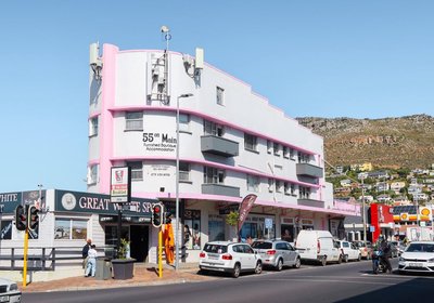 55 on Main Guesthouse and Spa