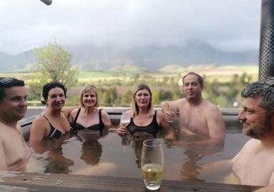 Oewerzicht Tented River Lodge & Farm Cottages