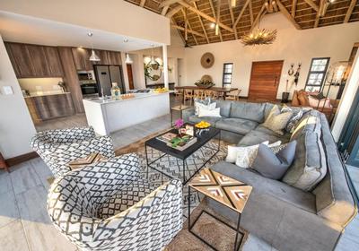Moya Safari Lodge 