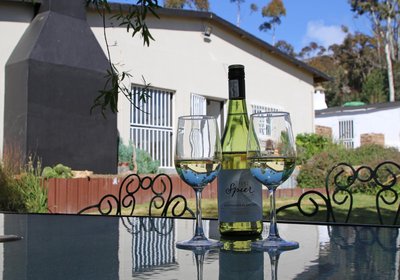 Vrugtegeur Guest Farms