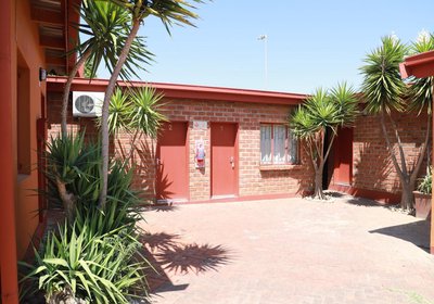Oluzizi Guest House