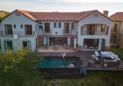 Mount High Luxury Country Lodge