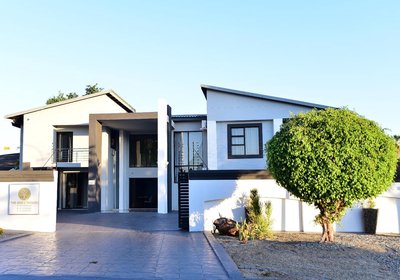 The Guesthouse 8 on Impala