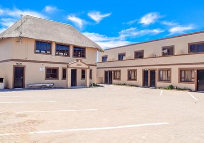 La Coastal Guesthouse