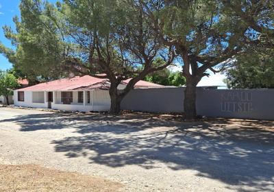 Karoo Uitsig Guest House