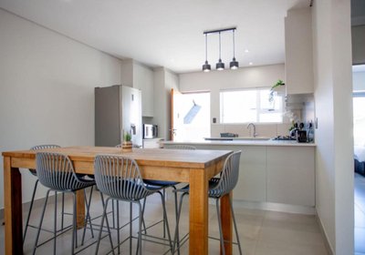 1 on York - Townhouse 50