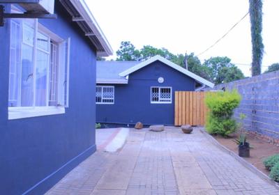 Newcastle Thully Guesthouse