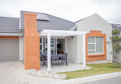 1 on York - Townhouse 67