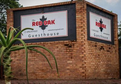 The Red Oak Guesthouse