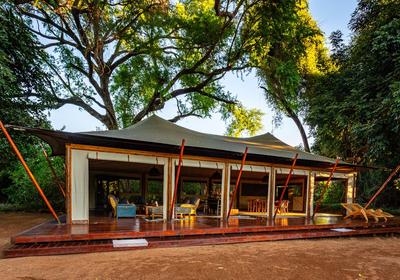 RETURN Africa - Hutwini Walking Camp