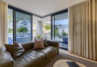 7 on Bantry: Luxury Residence - 305