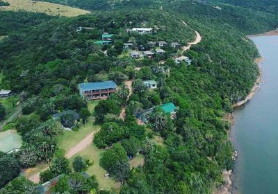 Buccaneers Beach Lodge