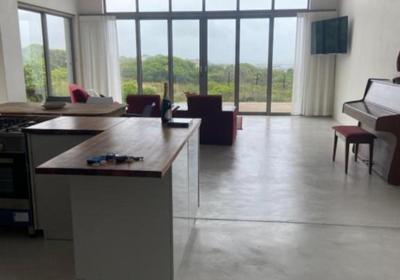 Sarah's Place -Stilbaai