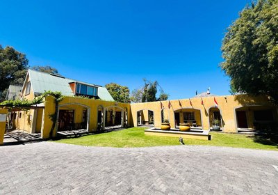 17 on Bird Guest House