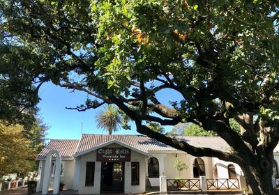 Eight Bells Mountain Inn