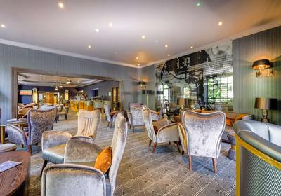 Woolf amp Whistle Bar