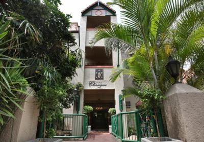 Court Classique Suite Hotel