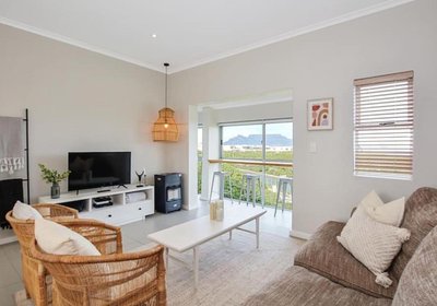 Big Bay Beach Club 208