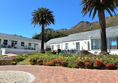 Manor on the Bay Loadshedding-free Guesthouse