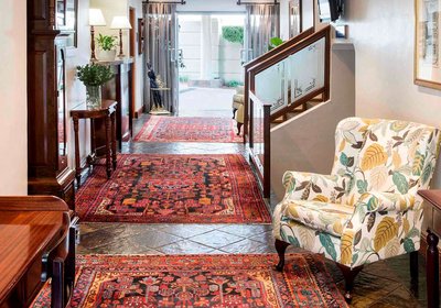 Premier Falstaff Lobby