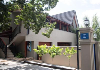 Bella Blue Guesthouse