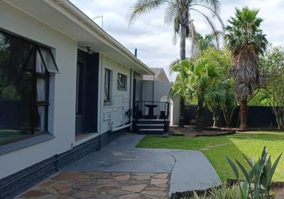 Silver Sevens Guest House - 13 Medefindt Cres