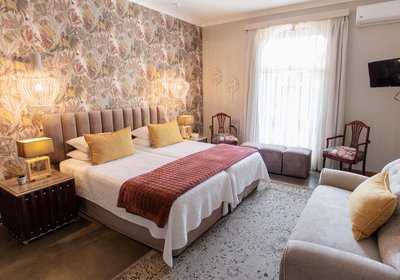 Whispering Thorns Guest Farm