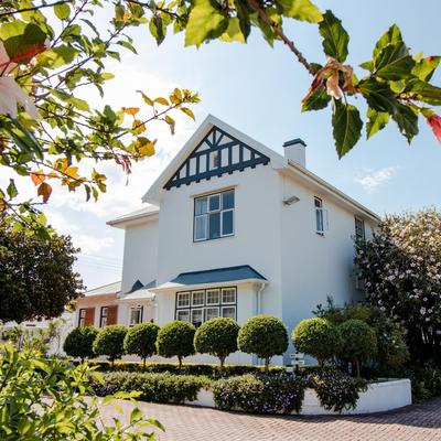 Whispering Oaks