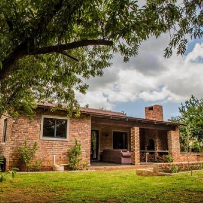 Tarry-Stone Cottages