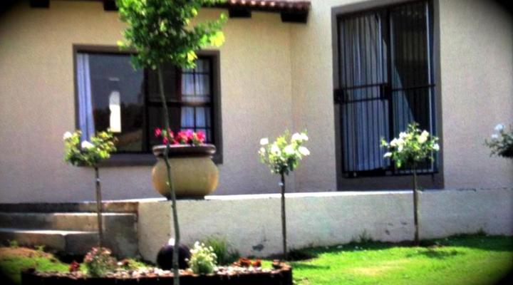 Ibis Nest Guest Lodge