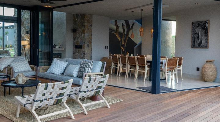 Izakithi River Villa