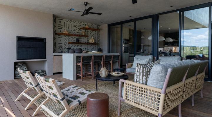 Izakithi River Villa