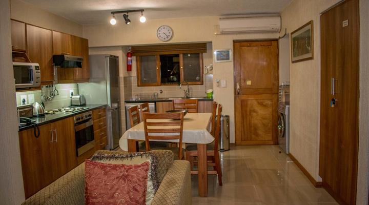 Legend Safaris - Kruger Park Lodge