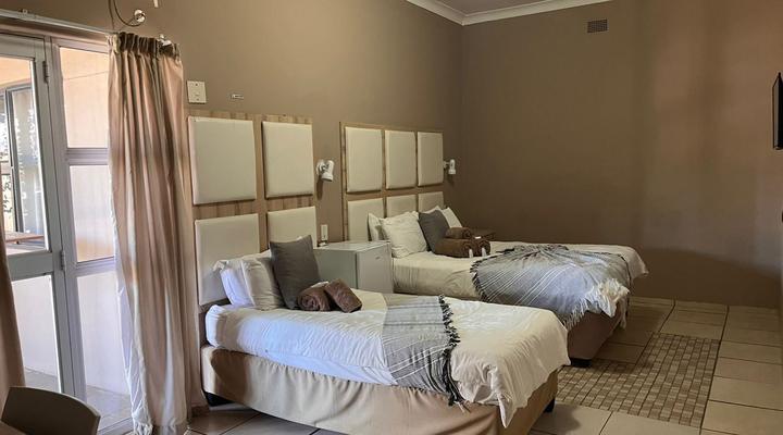 Barons Galley and Lodge