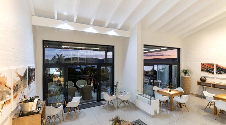 THEBLOEM Guest Suites