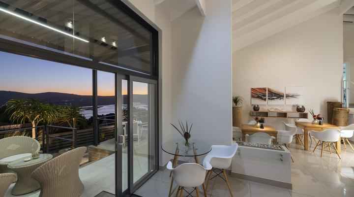 THEBLOEM Guest Suites