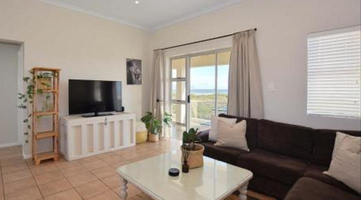 Big Bay Beach Club 220