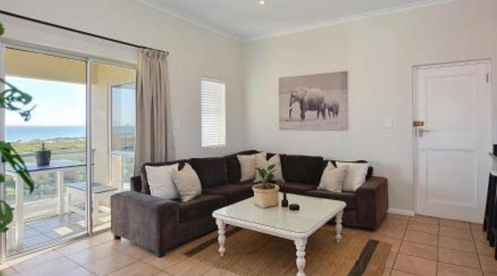 Big Bay Beach Club 220