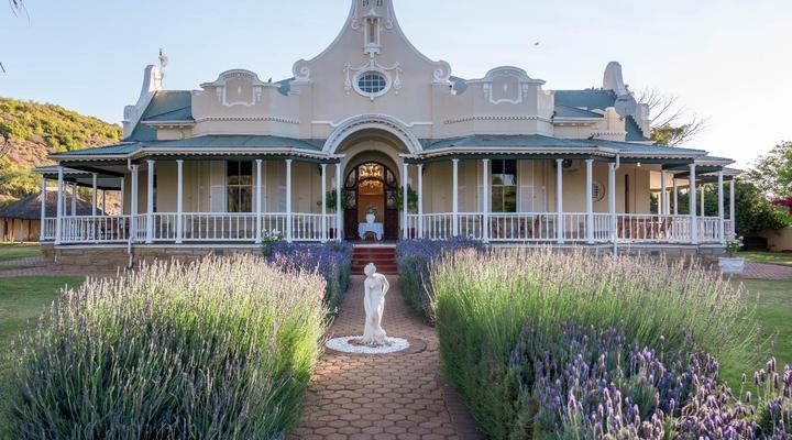 Bakenskraal Ostrich Palace