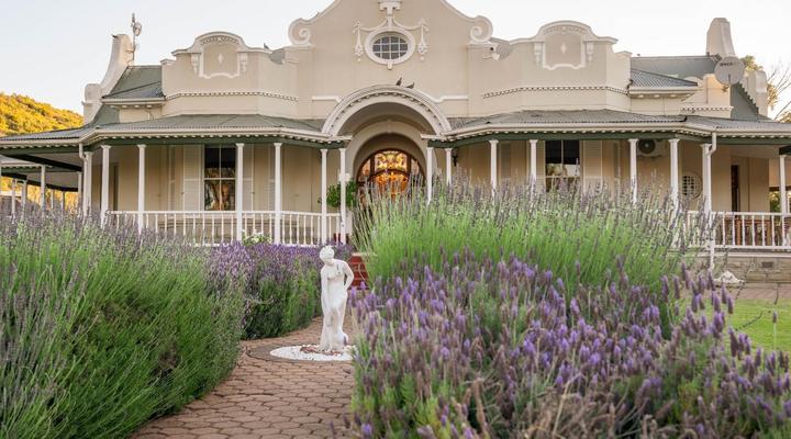 Bakenskraal Ostrich Palace