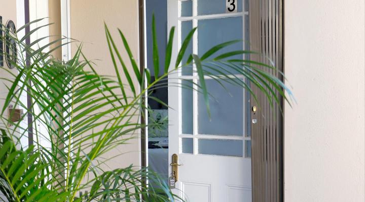 EL Guest Lodge and Spa