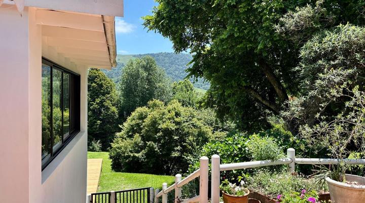 House 28, Fort Village