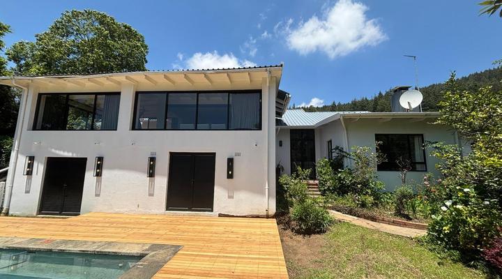 House 28, Fort Village