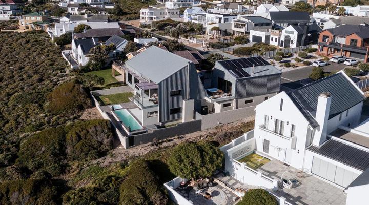 Villa and Studio Eiland